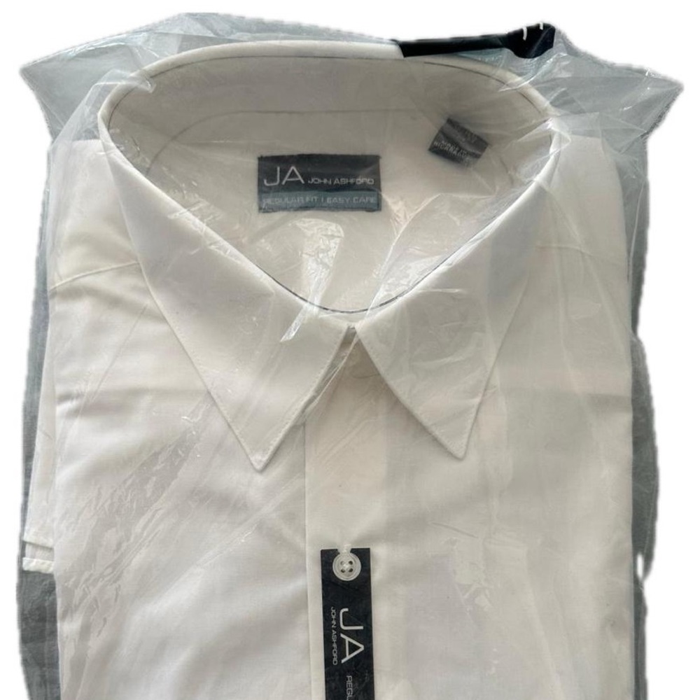 White dress shirt